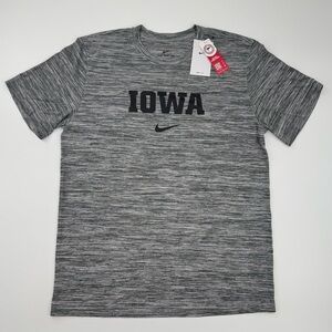 The Nike Tee Iowa Hawkeyes Velocity Performance Dri-Fit T-Shirt Size Large NWT